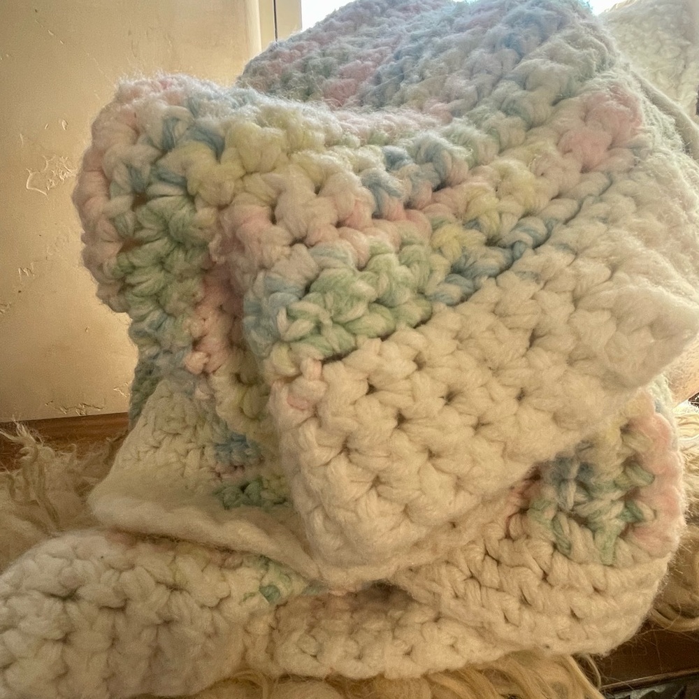 Vintage Handmade Crochet Rainbow Baby Blanket Exquisite Craftsmanship